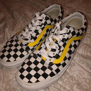Custom check board/yellow Vans